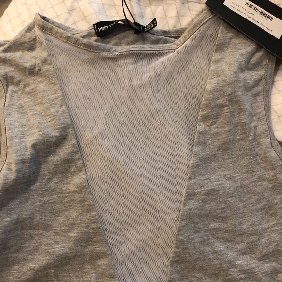 NWT Grey Cotton Mesh Sports Crop Top Size 2 - Picture 2 of 2
